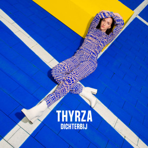 Dengarkan Dichterbij lagu dari THYRZA dengan lirik
