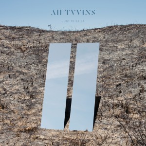 Dengarkan lagu No One Is Any Fun nyanyian All Tvvins dengan lirik