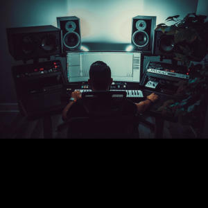 default playlist img