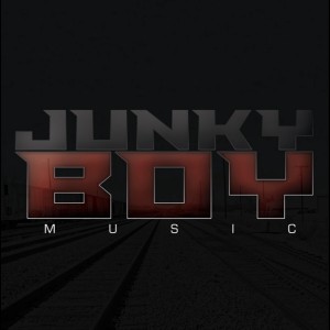 ดาวน์โหลดและฟังเพลง Bad Apple (Explicit) พร้อมเนื้อเพลงจาก Junky Boy Music