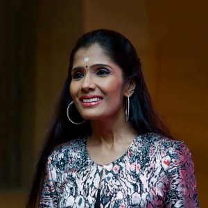 Anuradha Shriram ดาวน์โหลดและฟังเพลงฮิตจาก Anuradha Shriram