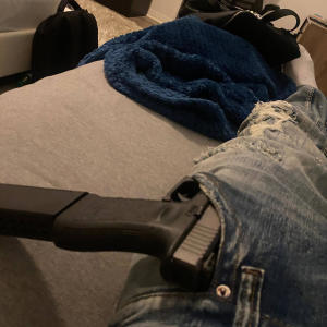 ดาวน์โหลดและฟังเพลง grillz (feat. wildkarduno & marrgielaa) (Explicit) พร้อมเนื้อเพลงจาก HollowtipHero