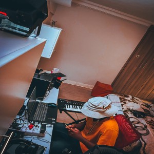 default playlist img