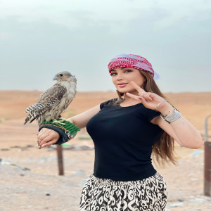 收聽Ghezaal Enayat的Ya Nasibi歌詞歌曲