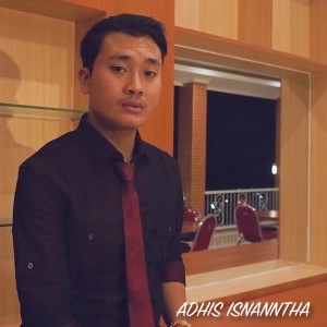 Dengarkan lagu Kesiyo nyanyian Adhis Isnanntha dengan lirik