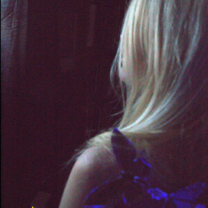 收聽Jo Beth Young的Invisible Fishing (Acoustic Mix)歌詞歌曲