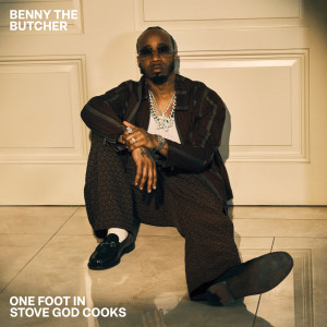 ดาวน์โหลดและฟังเพลง One Foot In (Explicit) พร้อมเนื้อเพลงจาก BENNY THE BUTCHER