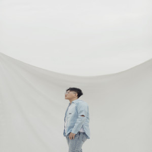 Listen to 分手後的雨 (DJ版) song with lyrics from 大哲