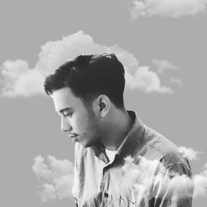 Listen to Jangan Pernah Pergi song with lyrics from Rahmat Hidayat