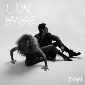 ดาวน์โหลดและฟังเพลง Wonder Woman พร้อมเนื้อเพลงจาก LION BABE