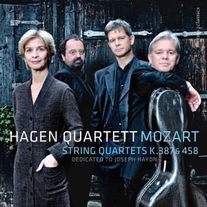 Hagen Quartett的專輯Mozart: String Quartets, K. 387 & 458 (Dedicated to Joseph Haydn)