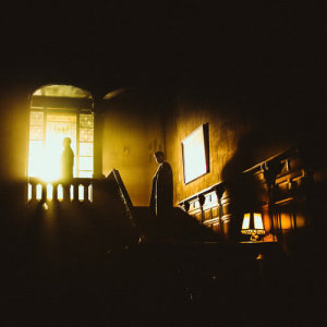 ดาวน์โหลดและฟังเพลง Come Through (Explicit) พร้อมเนื้อเพลงจาก Daniël Busser