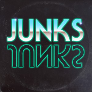 ดาวน์โหลดและฟังเพลง Mirror Mirror (Don Voyage Remix) พร้อมเนื้อเพลงจาก JUNKS