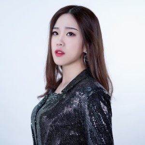 收听徐心愉的自娱自乐 (女声版)歌词歌曲