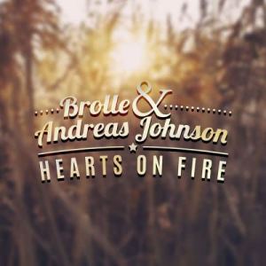 ดาวน์โหลดและฟังเพลง Hearts On Fire พร้อมเนื้อเพลงจาก Brolle