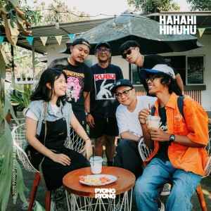 Dengarkan Haha Hihi Huhu lagu dari Pyong Pyong dengan lirik