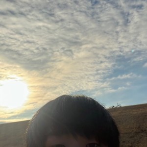 Listen to 紙飛行機 song with lyrics from Yvng Xan