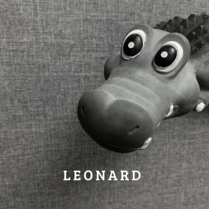 ดาวน์โหลดและฟังเพลง Something Good พร้อมเนื้อเพลงจาก Leonard