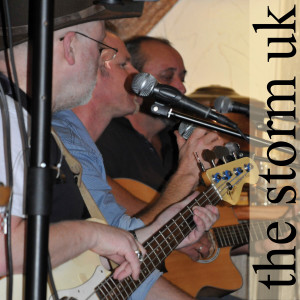 ดาวน์โหลดและฟังเพลง Eye of the Storm พร้อมเนื้อเพลงจาก The Storm UK