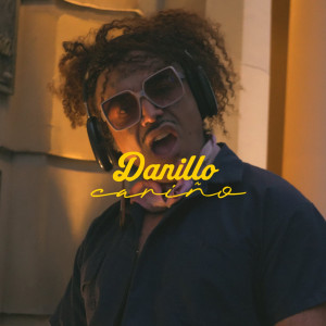 收聽Danillo的Cariño歌詞歌曲