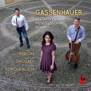 ดาวน์โหลดและฟังเพลง Piano Trio in B-Flat Major, Op. 11 "Gassenhauer": III. Tema con variazioni "Pria chi'io l'impegno" - Allegretto พร้อมเนื้อเพลงจาก Milan Rericha