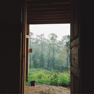Listen to บ้าน song with lyrics from เรืองฤทธิ์ บุญรอด