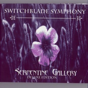 ดาวน์โหลดและฟังเพลง Dollhouse พร้อมเนื้อเพลงจาก Switchblade Symphony