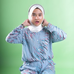 Dengarkan Lihatlah Aku lagu dari Reni Febriyanti dengan lirik