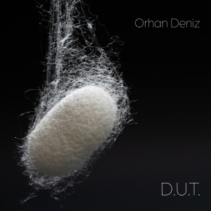 ดาวน์โหลดและฟังเพลง D.U.T. พร้อมเนื้อเพลงจาก Orhan Deniz