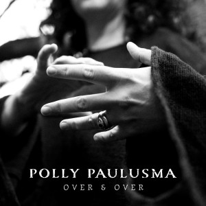 Polly Paulusma的專輯Over And Over