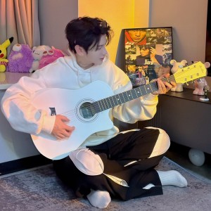 Listen to NUNA3.0 (cover: 郑润泽) (完整版) song with lyrics from 金俊秀