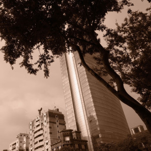 ดาวน์โหลดและฟังเพลง 赎罪，人生 พร้อมเนื้อเพลงจาก Jimmy H.