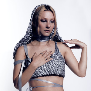 ดาวน์โหลดและฟังเพลง Say It พร้อมเนื้อเพลงจาก OhEm