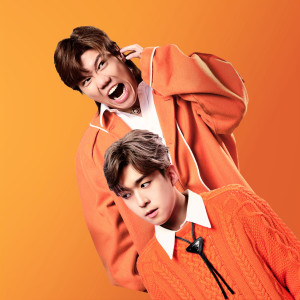 Listen to I身I世 song with lyrics from GE