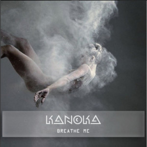 收聽Kanoka的Breathe Me歌詞歌曲