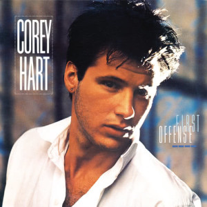 收聽Corey Hart的Sunglasses At Night歌詞歌曲