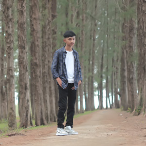 Dengarkan lagu Sia Sia Mengharap Cintamu nyanyian Gustrian Reno dengan lirik