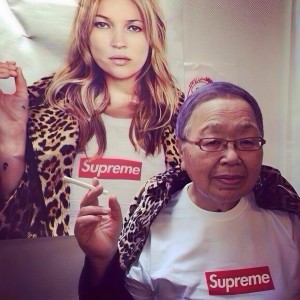 收聽王極的Bad Girl歌詞歌曲