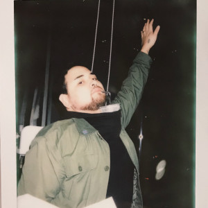 收听Demoboy的You Should Be Dancin歌词歌曲