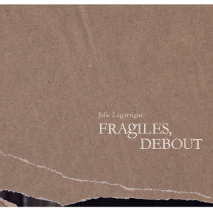 Listen to Les avions en papier song with lyrics from Julie Lagarrigue