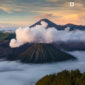 Dengarkan Himalayas lagu dari Chill Cole dengan lirik