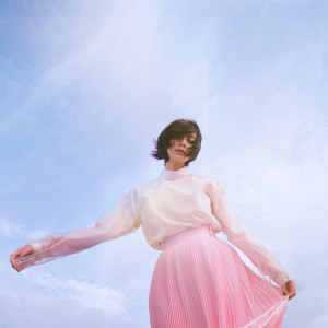 ดาวน์โหลดและฟังเพลง 春の羅針 พร้อมเนื้อเพลงจาก adieu