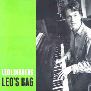 收聽Leo Lindberg的Coffee Cup歌詞歌曲