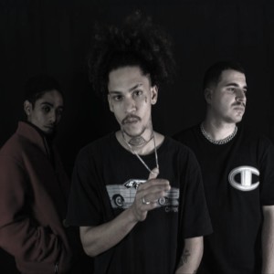 ดาวน์โหลดและฟังเพลง Filhos da Luz พร้อมเนื้อเพลงจาก GreenRoom RAP