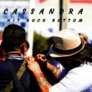 收聽Cassandra的Hit Rock Bottom歌詞歌曲
