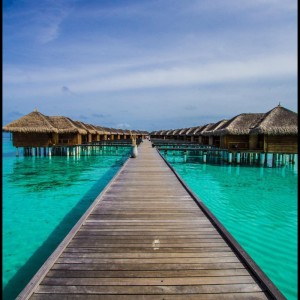 Dengarkan Listening Earth lagu dari Relaxing Music dengan lirik