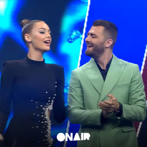 Dengarkan Mashalla lagu dari Bubulina Krasniqi dengan lirik