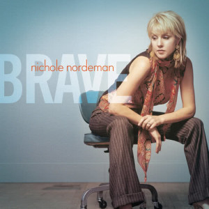 ดาวน์โหลดและฟังเพลง Lay It Down พร้อมเนื้อเพลงจาก Nichole Nordeman