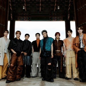 Dengarkan Fact Check (不可思议) (cover: NCT 127) (完整版) lagu dari AURORA极光团 dengan lirik