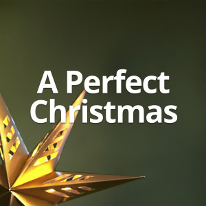 Dengarkan lagu A Perfect Christmas nyanyian KAIA dengan lirik